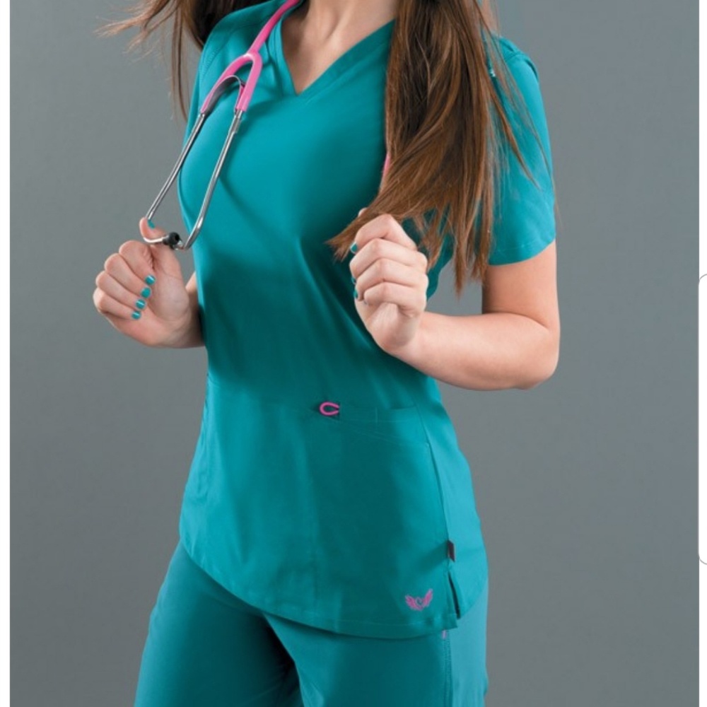 NWT Smitten V-neck Scrub Top & Pants saw